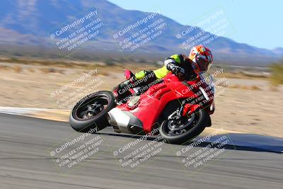 media/Jan-09-2022-SoCal Trackdays (Sun) [[2b1fec8404]]/Turn 8 (1045am)/